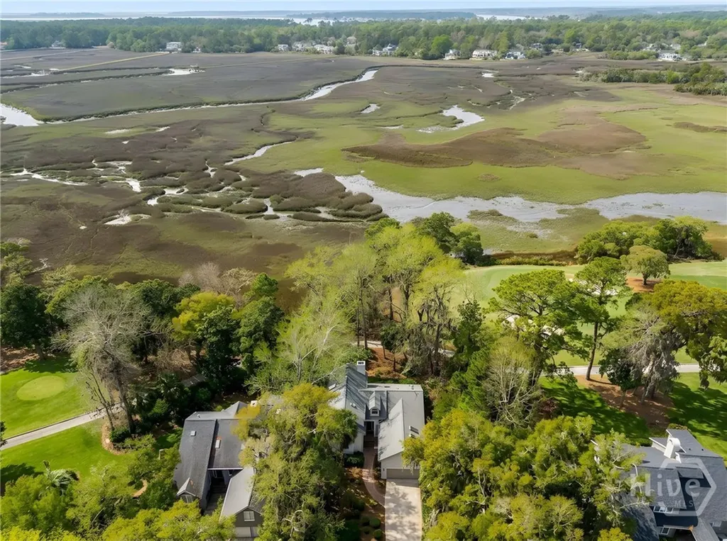5 Bishopwood Court Savannah GA 31411