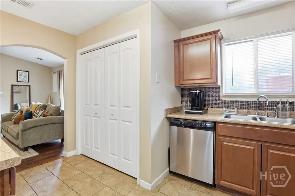 4008 Raybun Street Savannah GA 31405