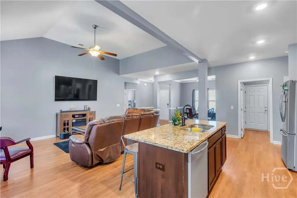 128 Vale Loop Savannah GA 31405