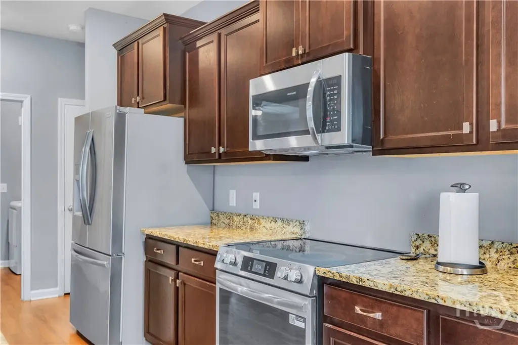 128 Vale Loop Savannah GA 31405