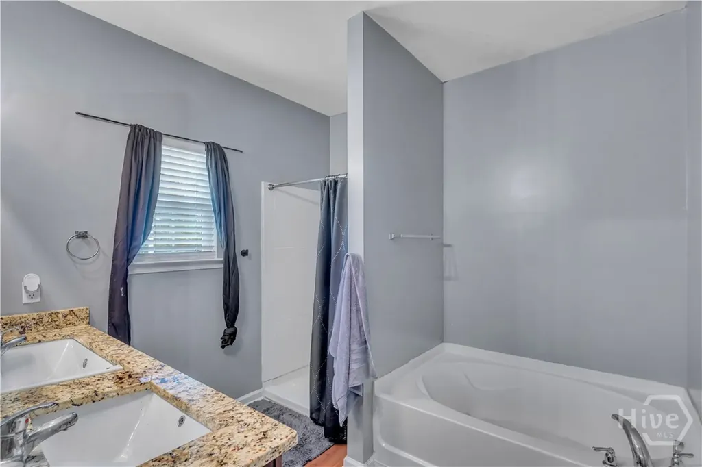 128 Vale Loop Savannah GA 31405