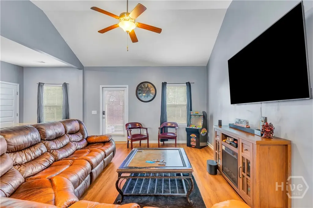 128 Vale Loop Savannah GA 31405