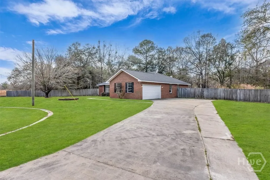 153 Hughes Drive Midway GA 31320
