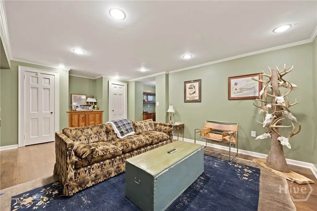 625 E 46th Street Savannah GA 31405