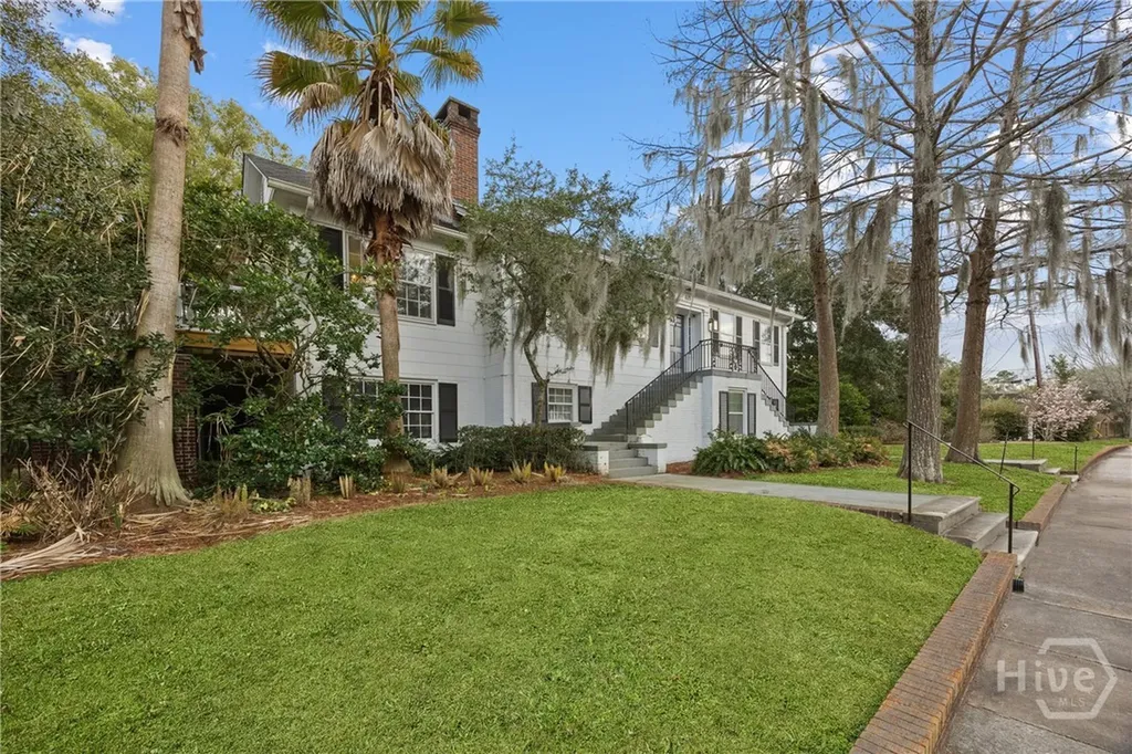 625 E 46th Street Savannah GA 31405