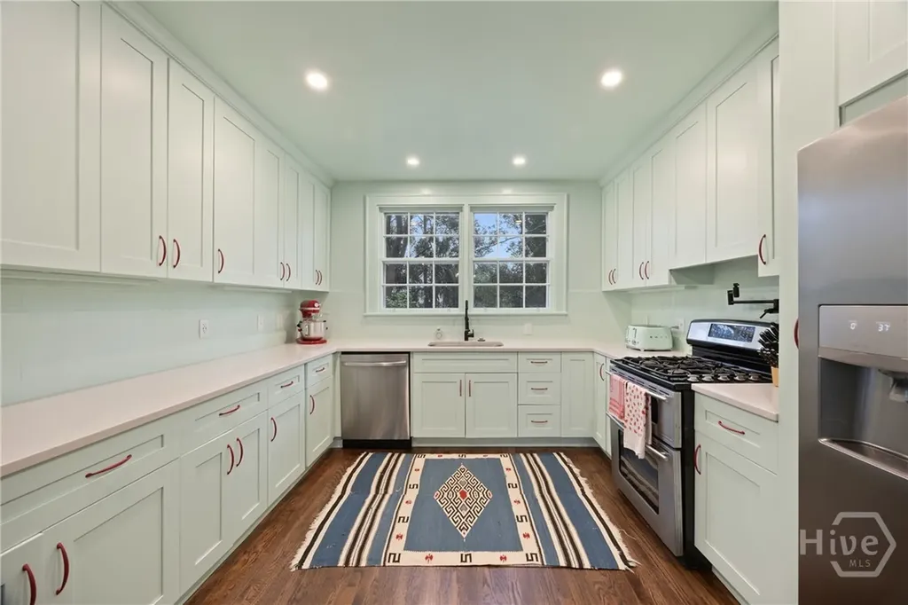 625 E 46th Street Savannah GA 31405