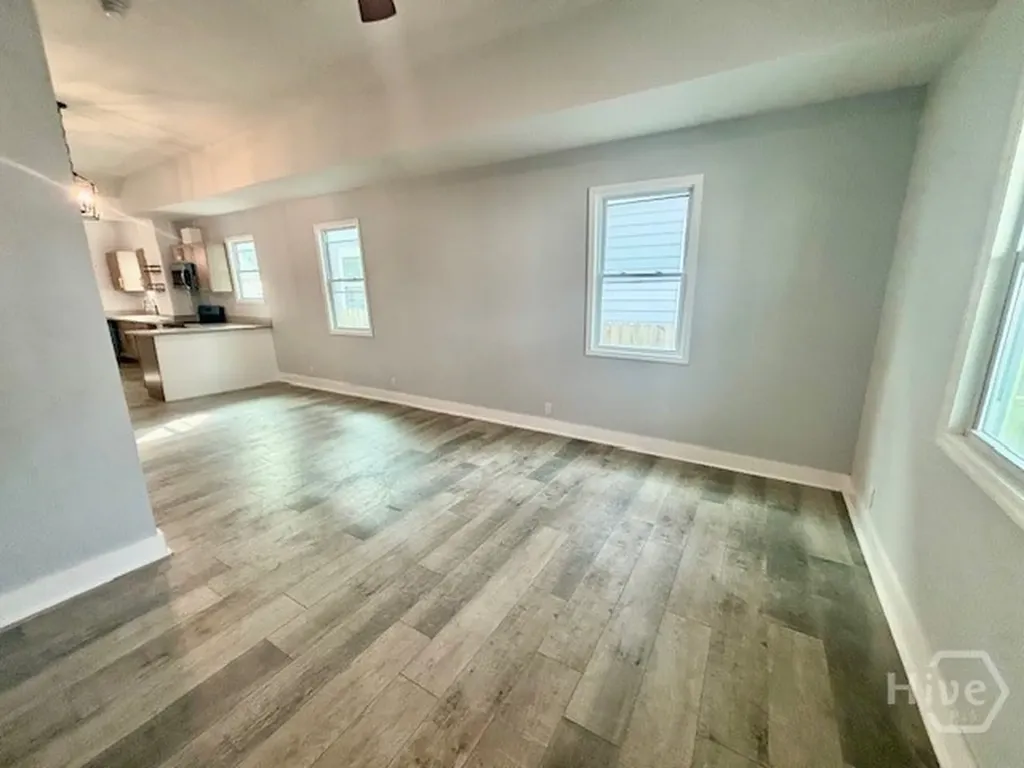 1137 E Gwinnett Street Savannah GA 31404