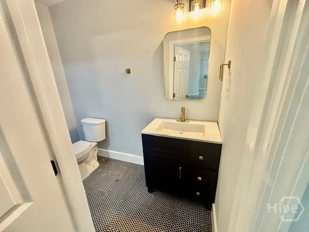 1137 E Gwinnett Street Savannah GA 31404
