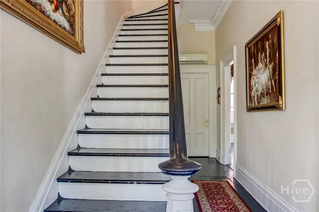 132 E Oglethorpe Avenue Savannah GA 31401