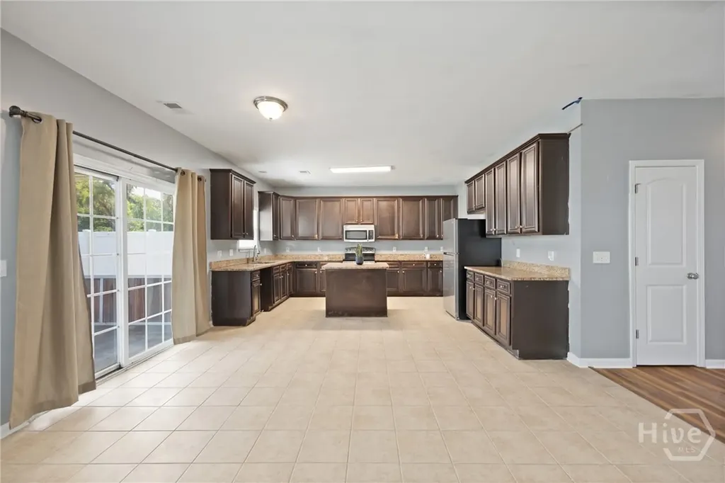 189 Savannah Lane Richmond Hill GA 31324