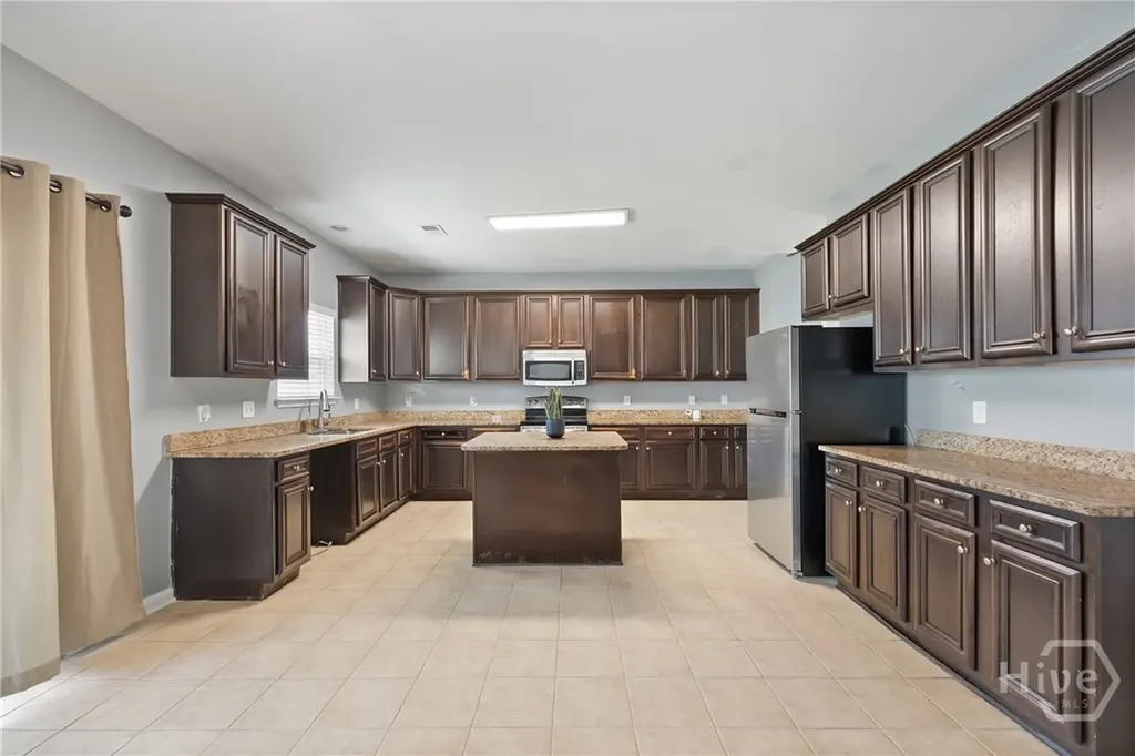 189 Savannah Lane Richmond Hill GA 31324
