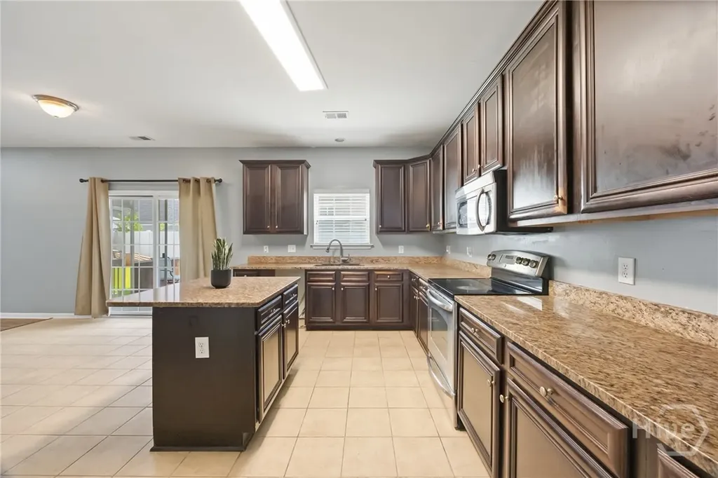 189 Savannah Lane Richmond Hill GA 31324