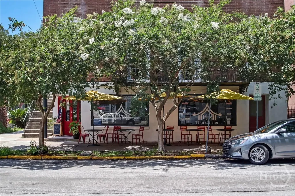 132 E Oglethorpe Avenue Savannah GA 31401