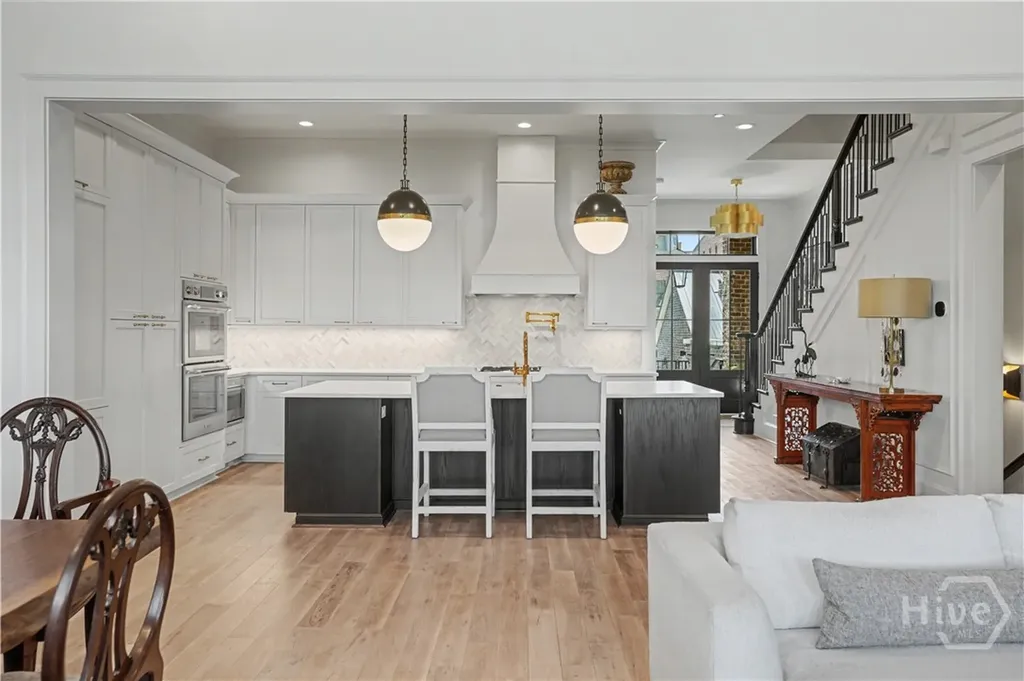 454 Geo Meyer Avenue Savannah GA 31401