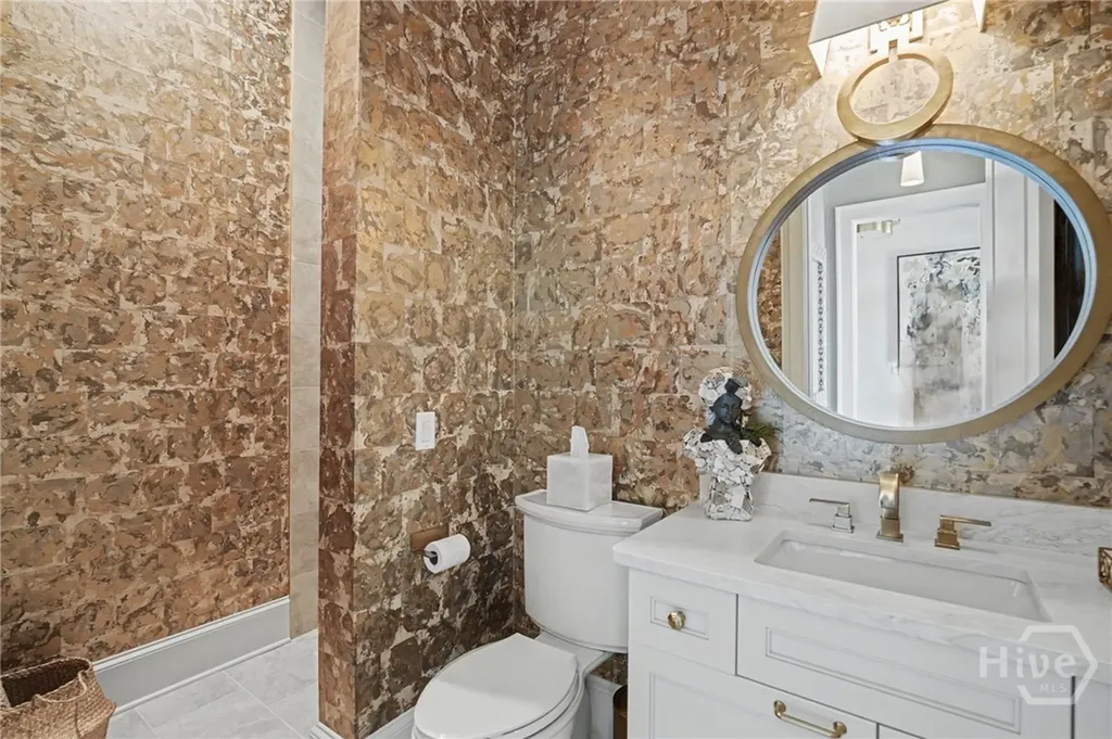 454 Geo Meyer Avenue Savannah GA 31401