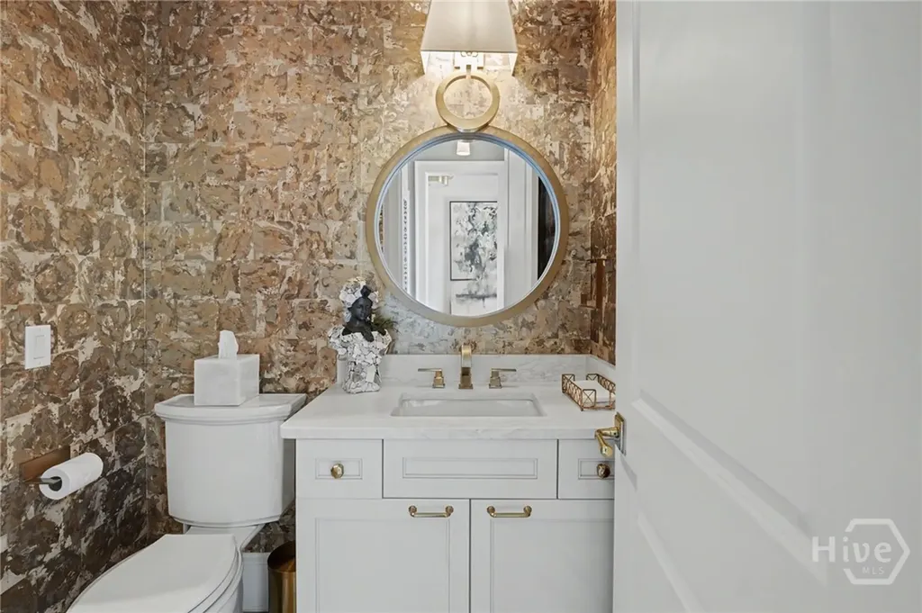 454 Geo Meyer Avenue Savannah GA 31401