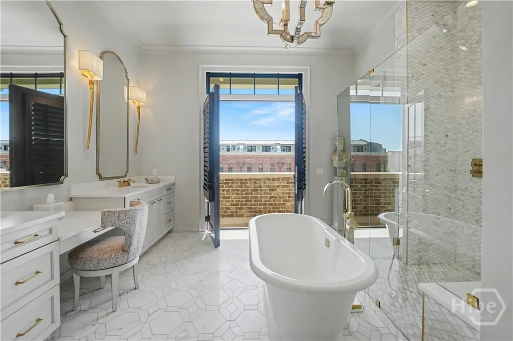 454 Geo Meyer Avenue Savannah GA 31401