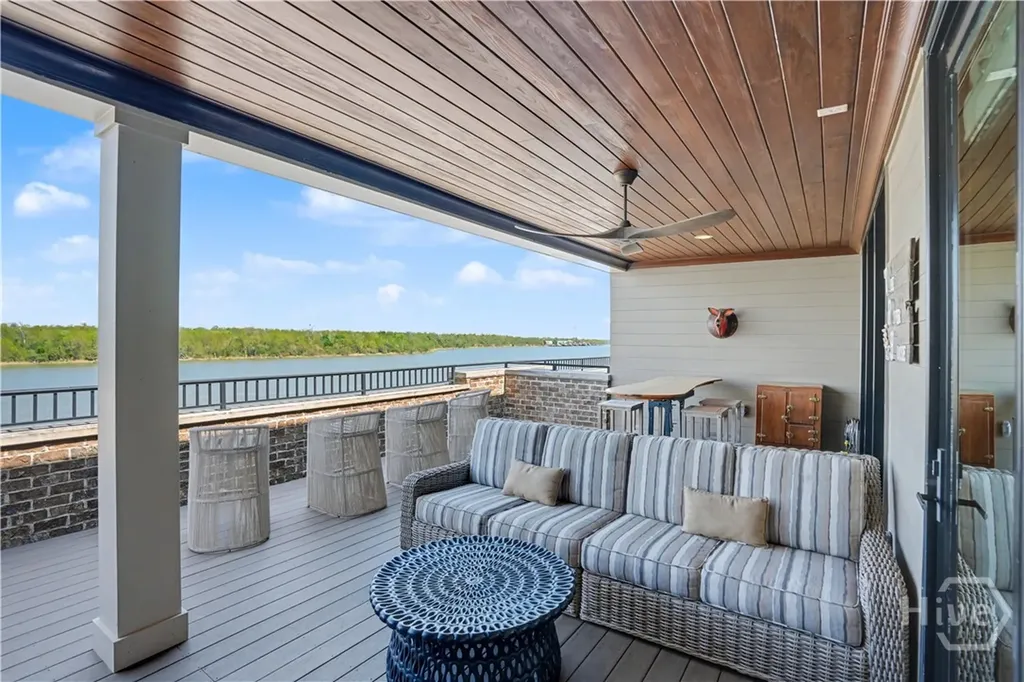 454 Geo Meyer Avenue Savannah GA 31401