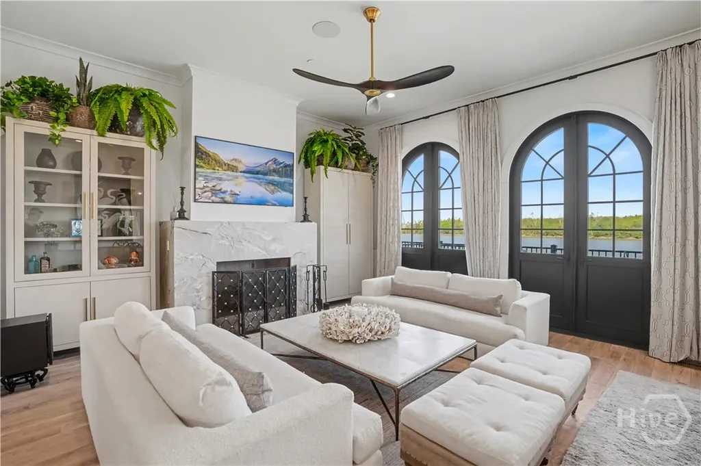 454 Geo Meyer Avenue Savannah GA 31401