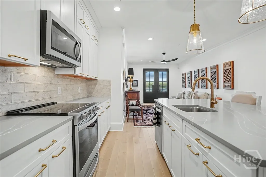 454 Geo Meyer Avenue Savannah GA 31401
