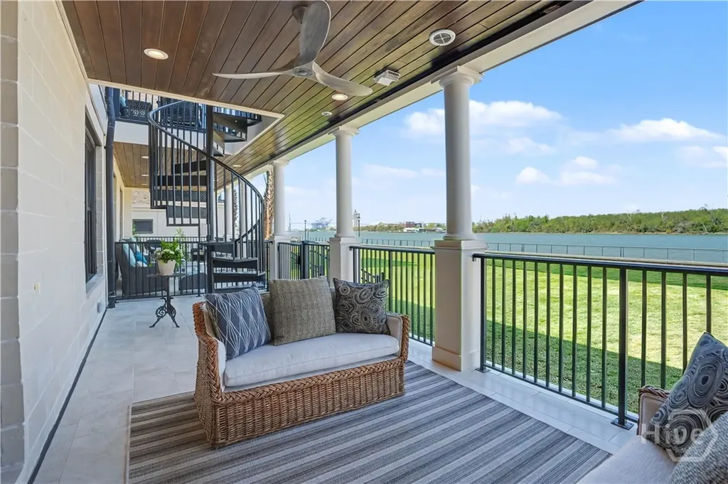 454 Geo Meyer Avenue Savannah GA 31401
