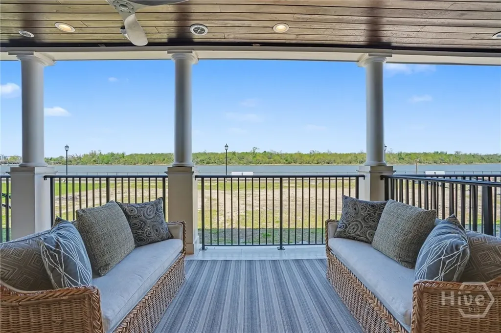 454 Geo Meyer Avenue Savannah GA 31401