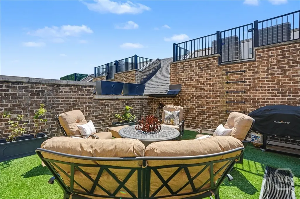 454 Geo Meyer Avenue Savannah GA 31401