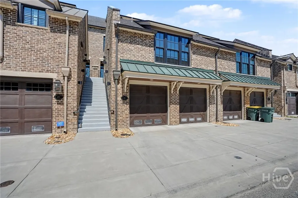 454 Geo Meyer Avenue Savannah GA 31401