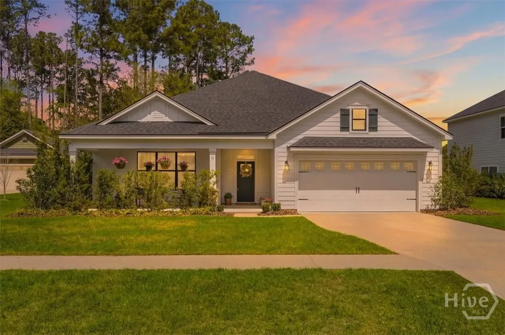 71 Calhoun Lane Richmond Hill GA 31324