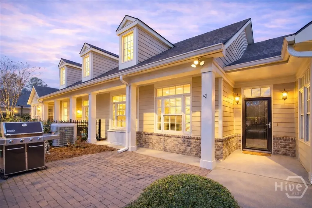 284 Kingfisher Circle Pooler GA 31322