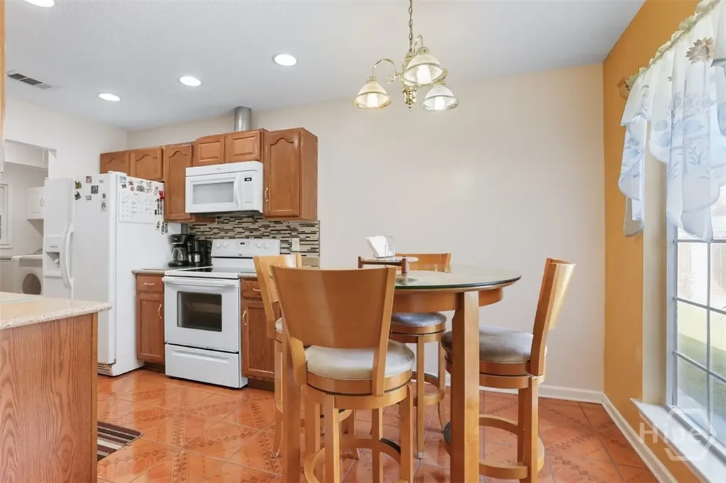 248 Longleaf Circle Pooler GA 31322