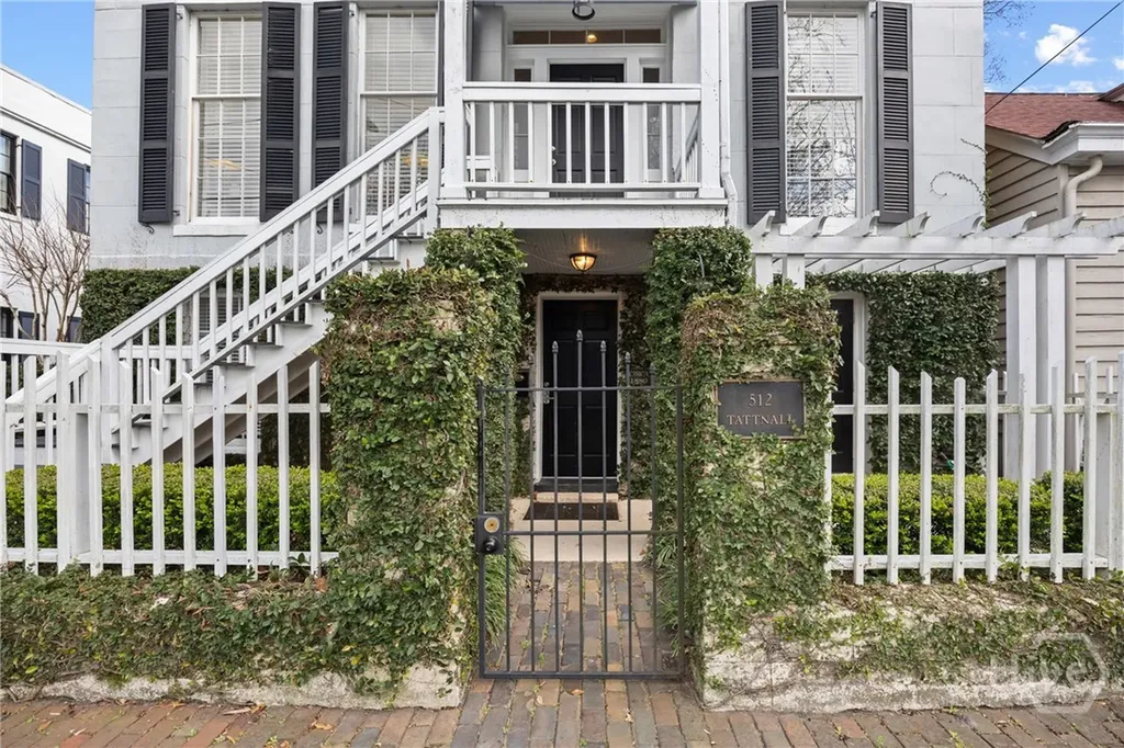 512 Tattnall Street Savannah GA 31401