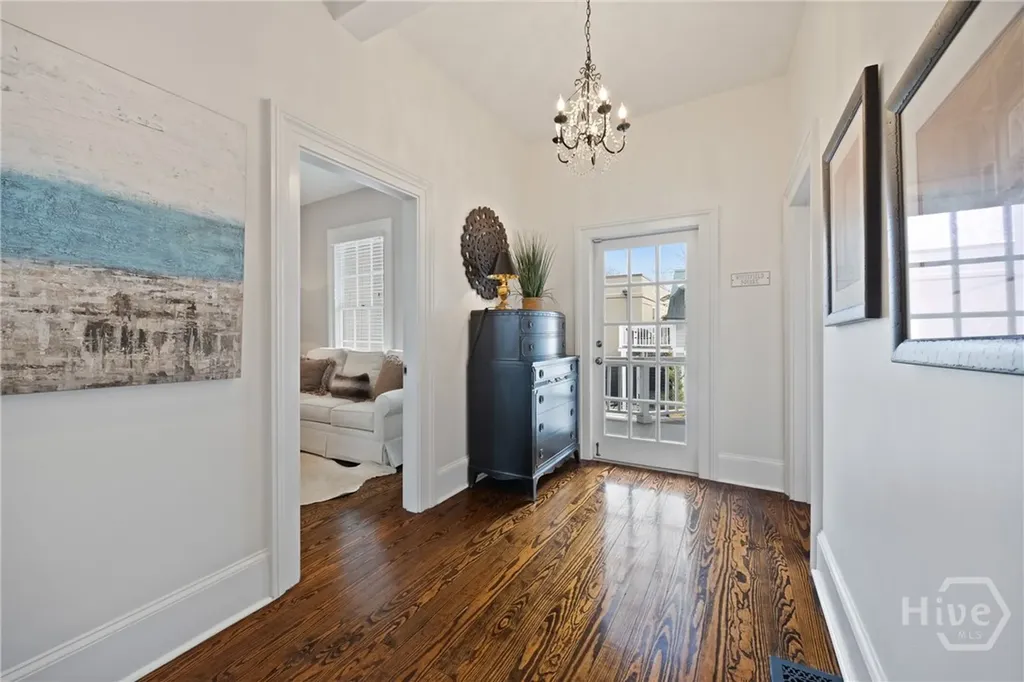 512 Tattnall Street Savannah GA 31401