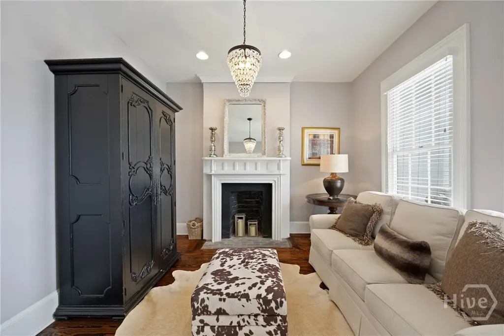 512 Tattnall Street Savannah GA 31401