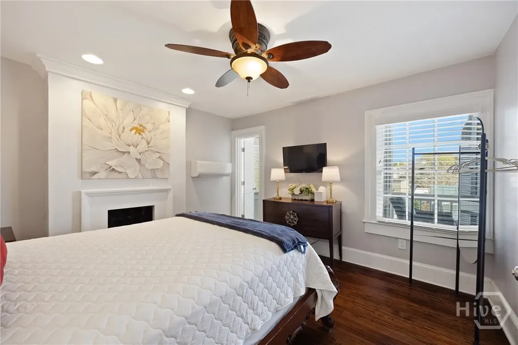 512 Tattnall Street Savannah GA 31401