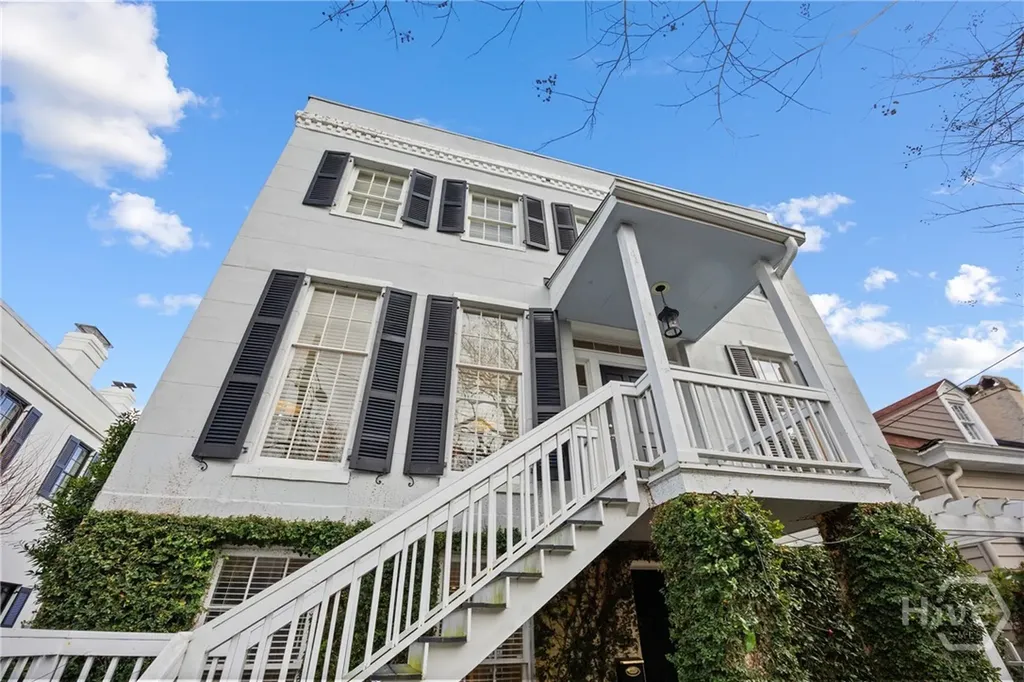 512 Tattnall Street Savannah GA 31401