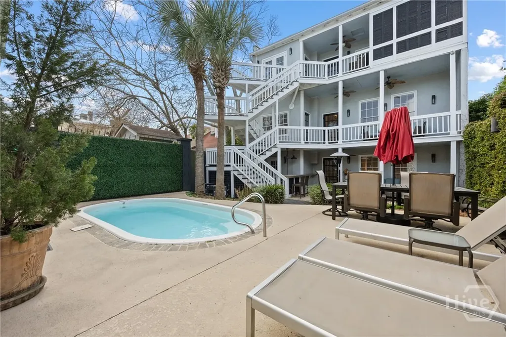 512 Tattnall Street Savannah GA 31401