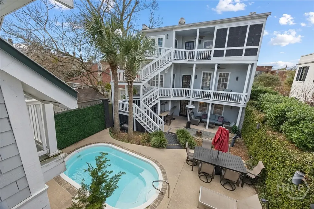 512 Tattnall Street Savannah GA 31401