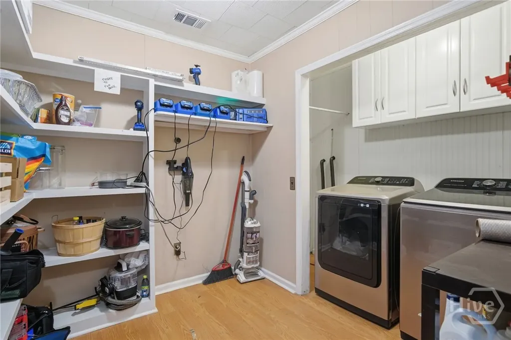 14 Redmond Avenue Savannah GA 31408
