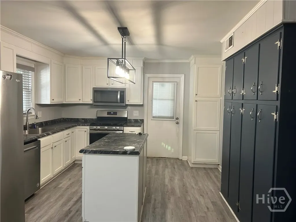 40 Azalea Avenue Garden City GA 31408