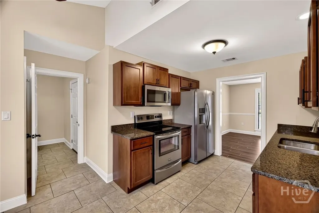 6 Castaway Place Savannah GA 31410