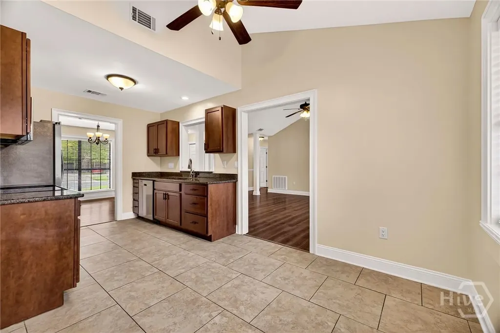 6 Castaway Place Savannah GA 31410