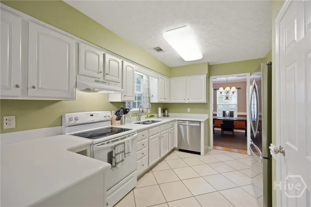 6 Barons Way Savannah GA 31419