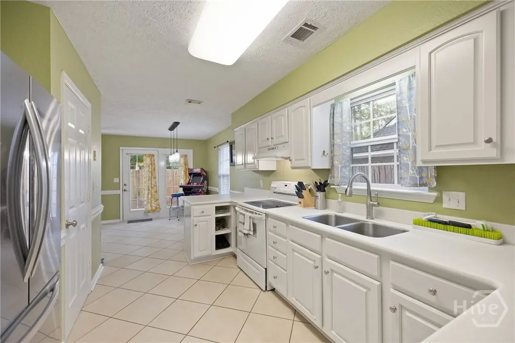 6 Barons Way Savannah GA 31419