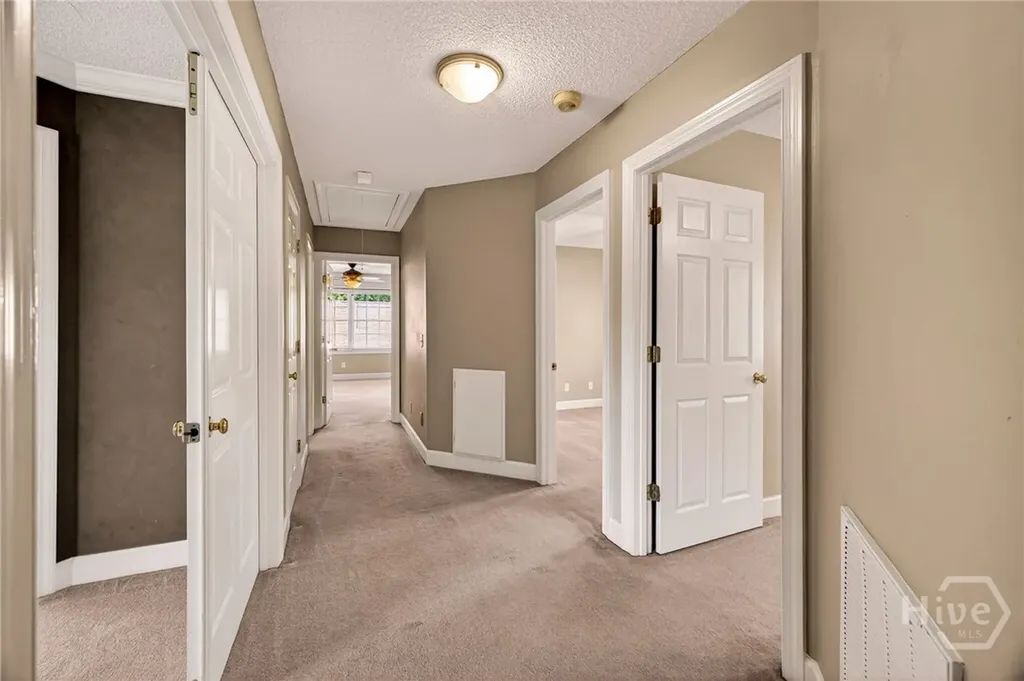 114 Lakeview Court Savannah GA 31406