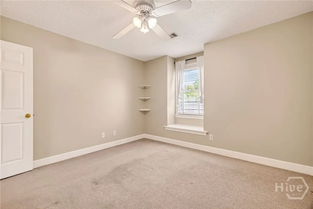 114 Lakeview Court Savannah GA 31406