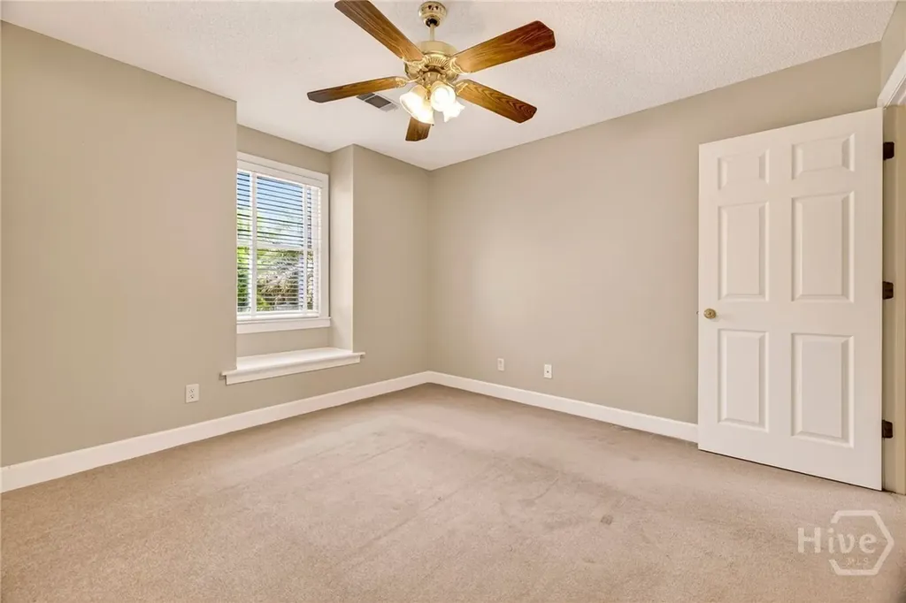 114 Lakeview Court Savannah GA 31406