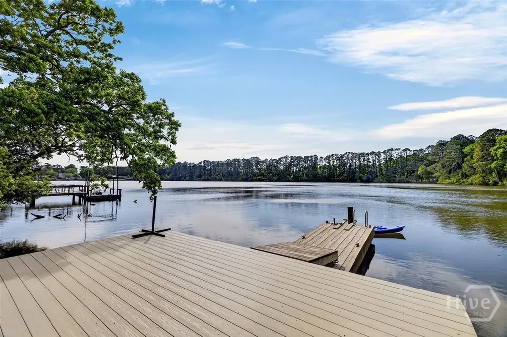 114 Lakeview Court Savannah GA 31406