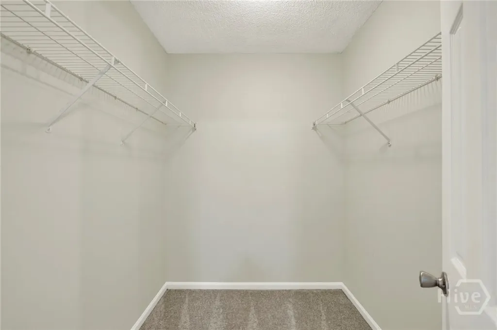 24 Chapel Drive Savannah GA 31406