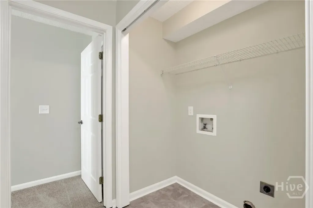 24 Chapel Drive Savannah GA 31406